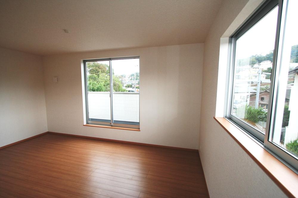 Non-living room. Local (11 May 2013) Shooting