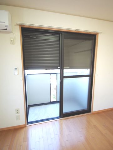 Other. Same building, It will be photos of the floor plan of the room. (image)