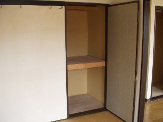 Receipt. There is housed in each room. 