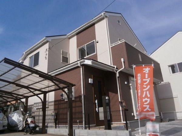 Local appearance photo. 1 Building Exposure to the sun ・ Ventilation good