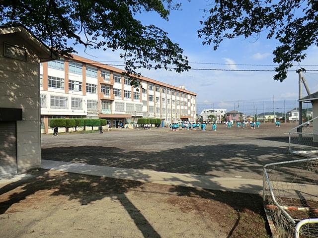 Junior high school. 1200m to Hachioji Municipal Motohachioji junior high school