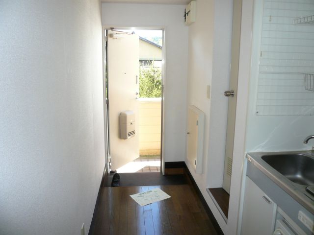 Living and room. Kitchen space.