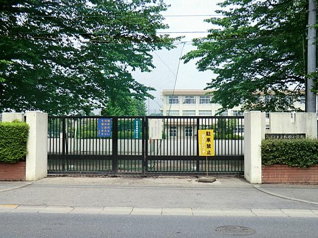 Primary school. 555m to Hachioji City Matsueda Elementary School