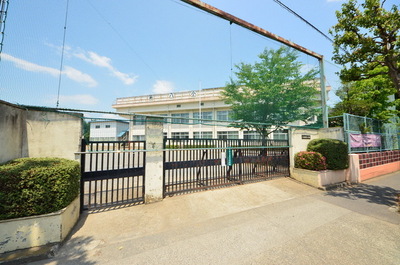 Primary school. 317m to Hachioji Municipal eighth elementary school (elementary school)