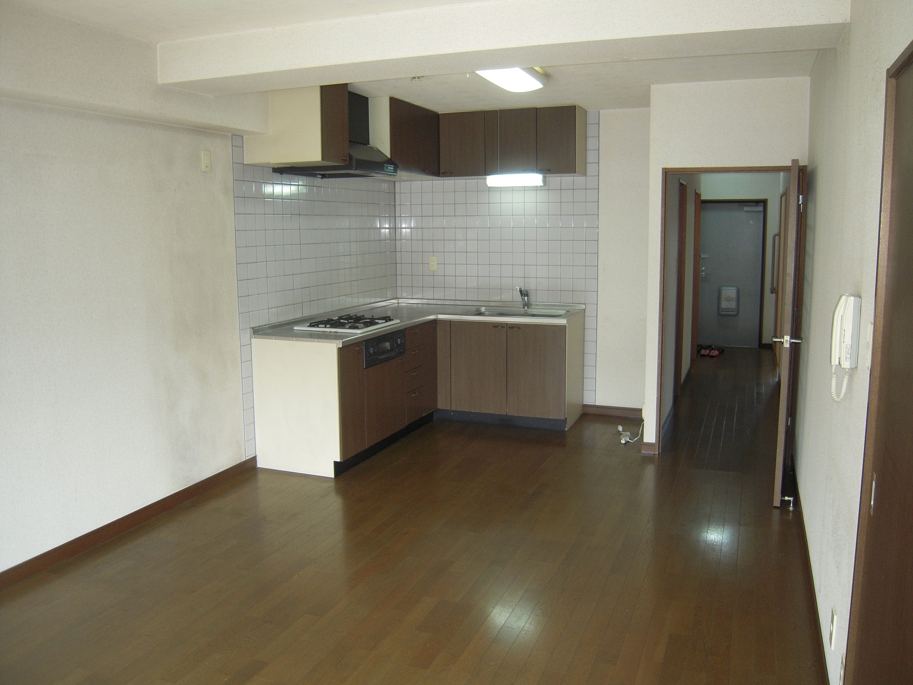 Living and room. This is a system Gasukitchin s spacious Pledge LDK12.7