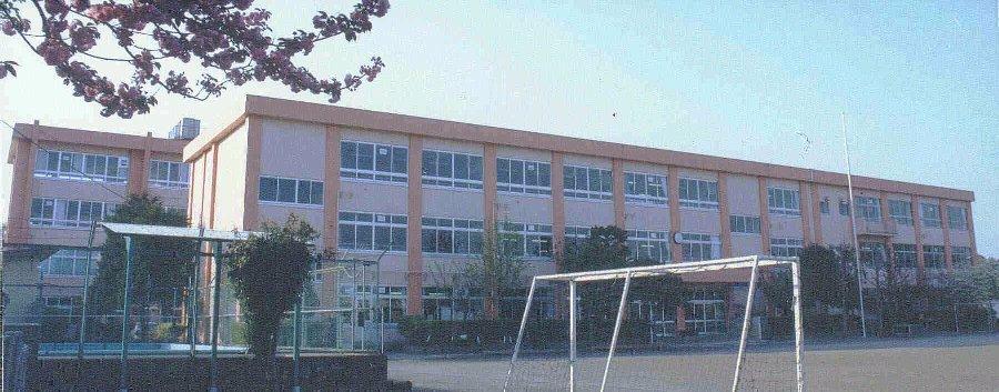 Primary school. 162m to Hachioji Municipal Nagafusa Elementary School
