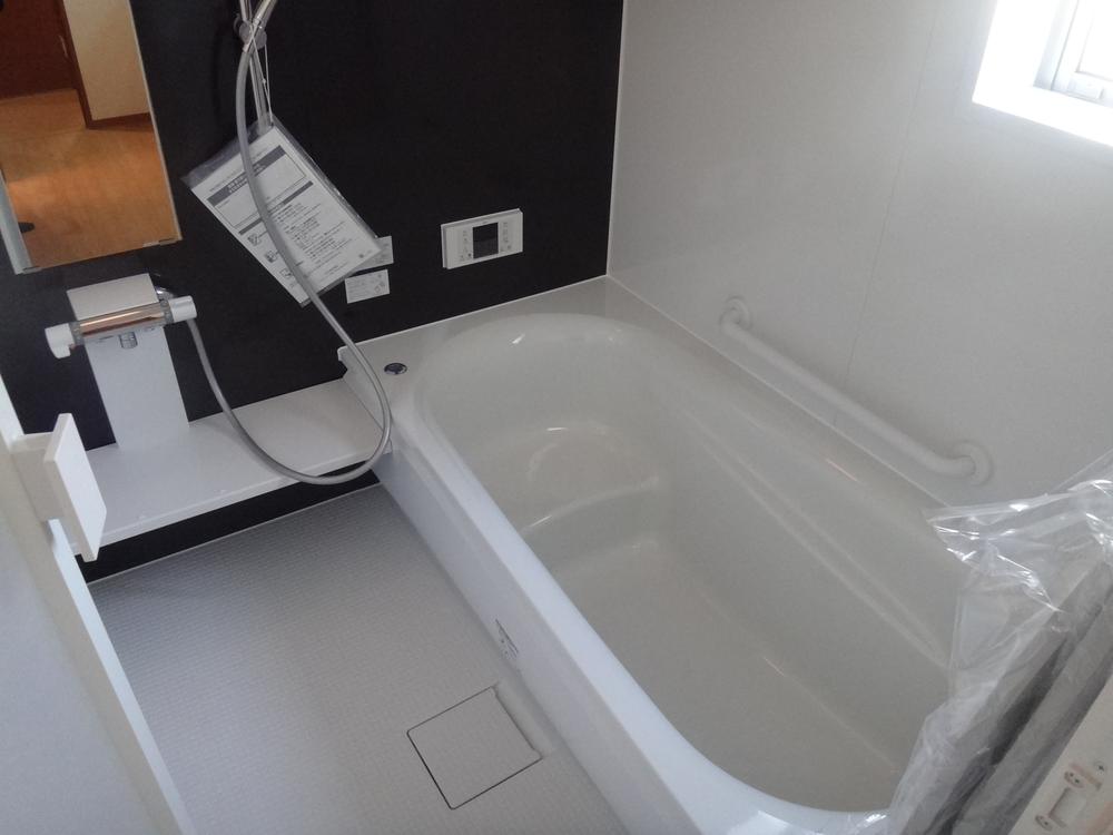 Bathroom. Indoor (12 May 2013) Shooting