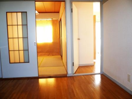 Other. Room direction than dining kitchen