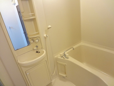 Bath.  ☆ Spacious bath ☆