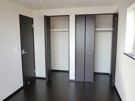 Same specifications photos (Other introspection)