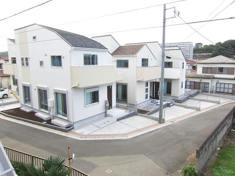 Sale already cityscape photo. Sale already the city average