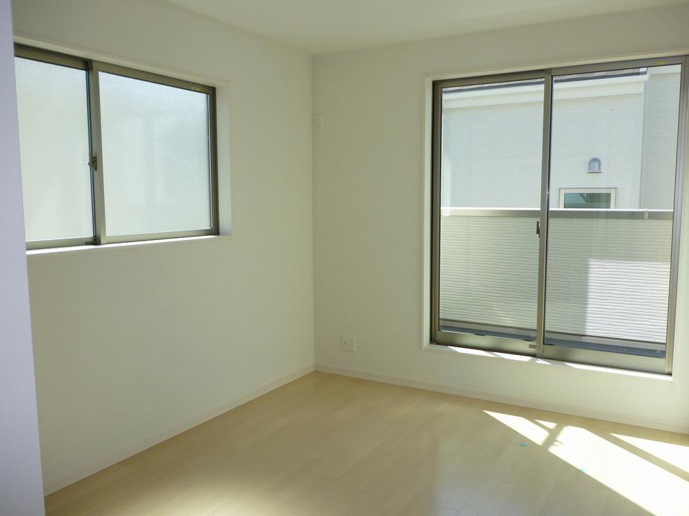 Non-living room. Per yang is also recommended Building 2