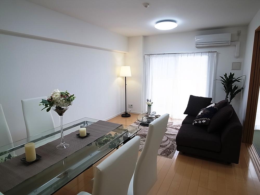 Living. Living (December 2013) Shooting