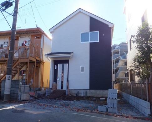 Local appearance photo. Tired of simple design