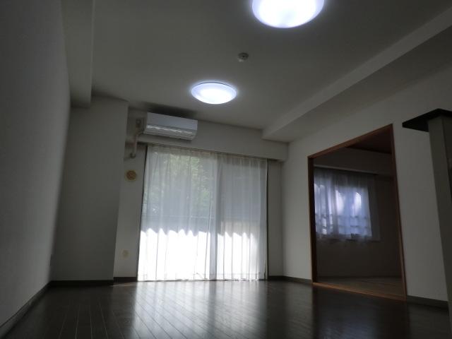 Living. Living-dining