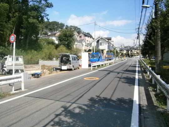 Local photos, including front road. Frontal road