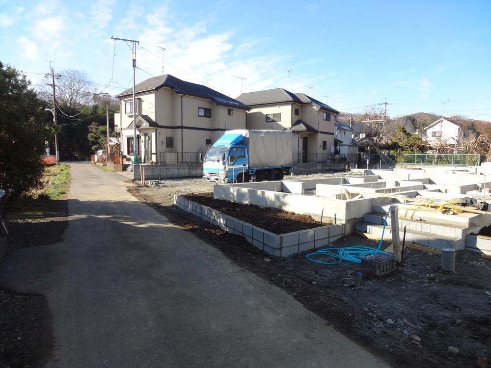 Local photos, including front road. Local (12 May 2013) Shooting