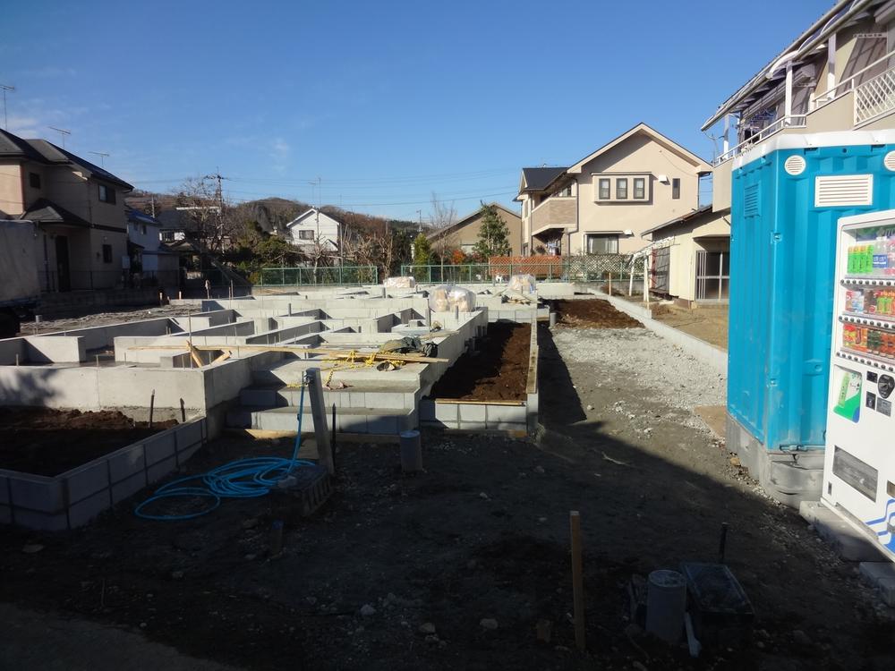 Local appearance photo. Local (12 May 2013) Shooting