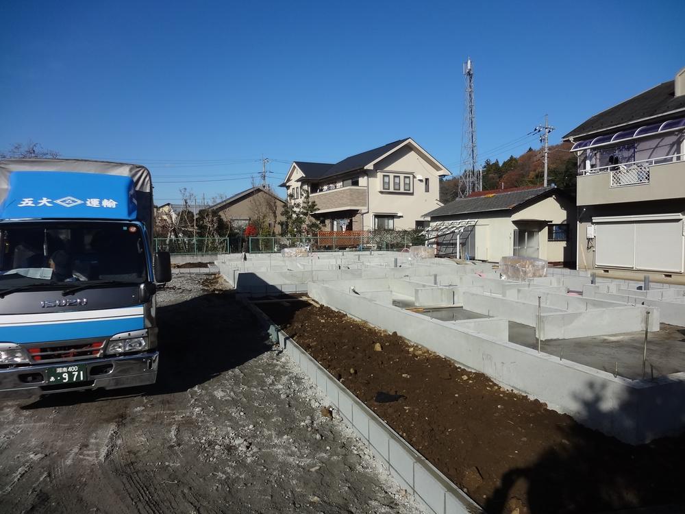 Local appearance photo. Local (12 May 2013) Shooting