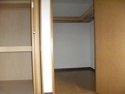 Other Equipment. 6.8 tatami room storage 1