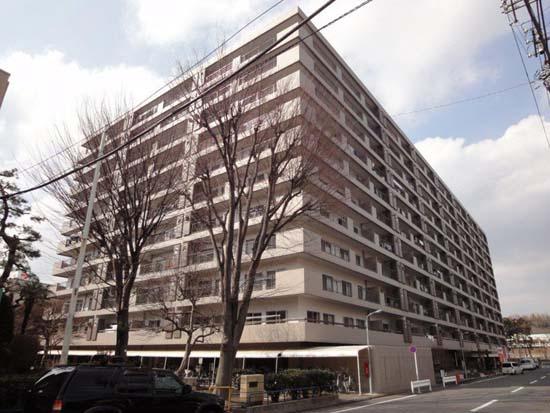 Local appearance photo. Total units 286 units of the big community! ! Since the first floor that contains the store, such as a post office, Convenient!