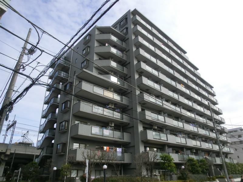 Local appearance photo. Local (12 May 2013) Shooting