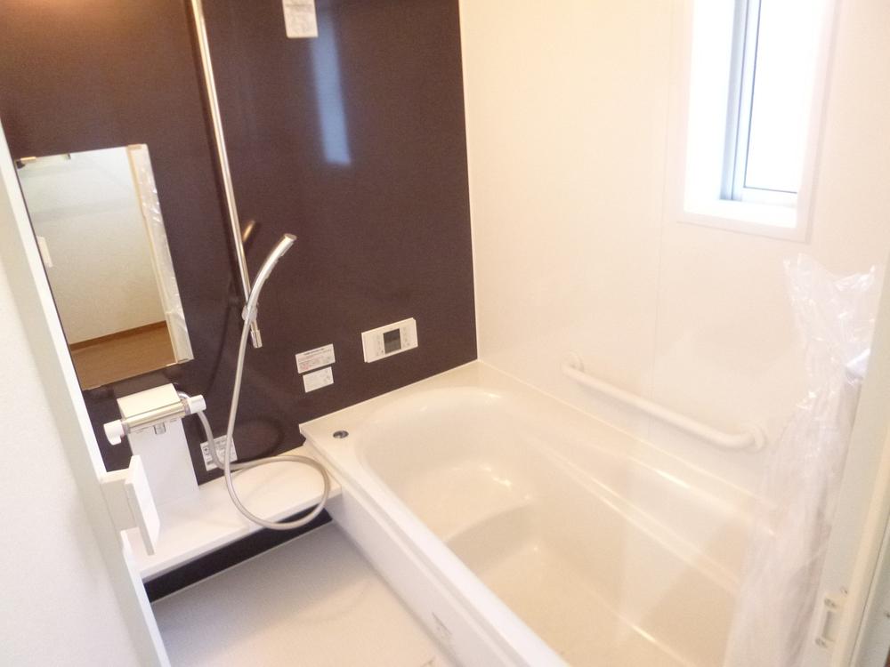 Same specifications photo (bathroom). Same specifications