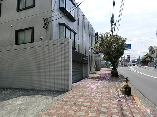 Hospital. Dekamo until the clinic 290m