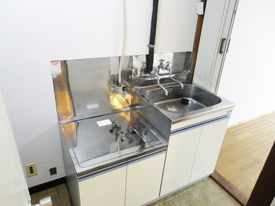 Kitchen. It is stove installation Allowed