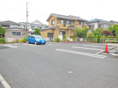 Parking lot. ☆ Parked easy parking ☆