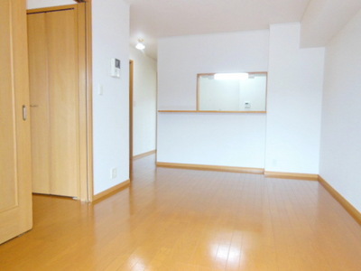 Living and room. ☆ LDK12.8 Pledge ☆