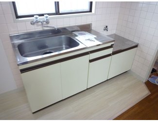 Kitchen. You can relax comfortably in the dining