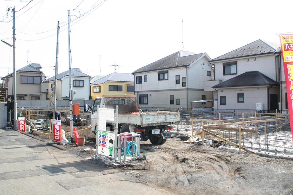 Local photos, including front road. Local (11 May 2013) Shooting