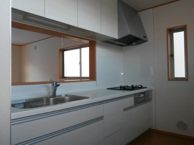 Kitchen. Building 2 Face-to-face kitchen, Water purification function with faucet, Cleaning Easy three-necked Gasukongo