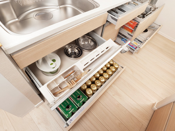 Kitchen.  [Slide storage to increase the storage capacity] The system kitchen, Such as kitchen utensils and plastic bottles, such as a pot can be a rich storage, It has established a convenient slide storage. To absorb the also closed strong impact, The double stocker of shock absorber bar specifications close to the quiet and quite right was standard equipment.