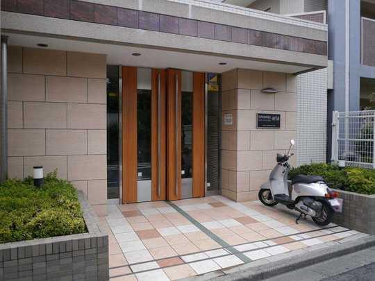 Local appearance photo