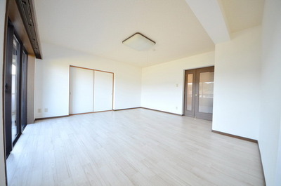 Other room space.  ☆ Clean rooms ☆