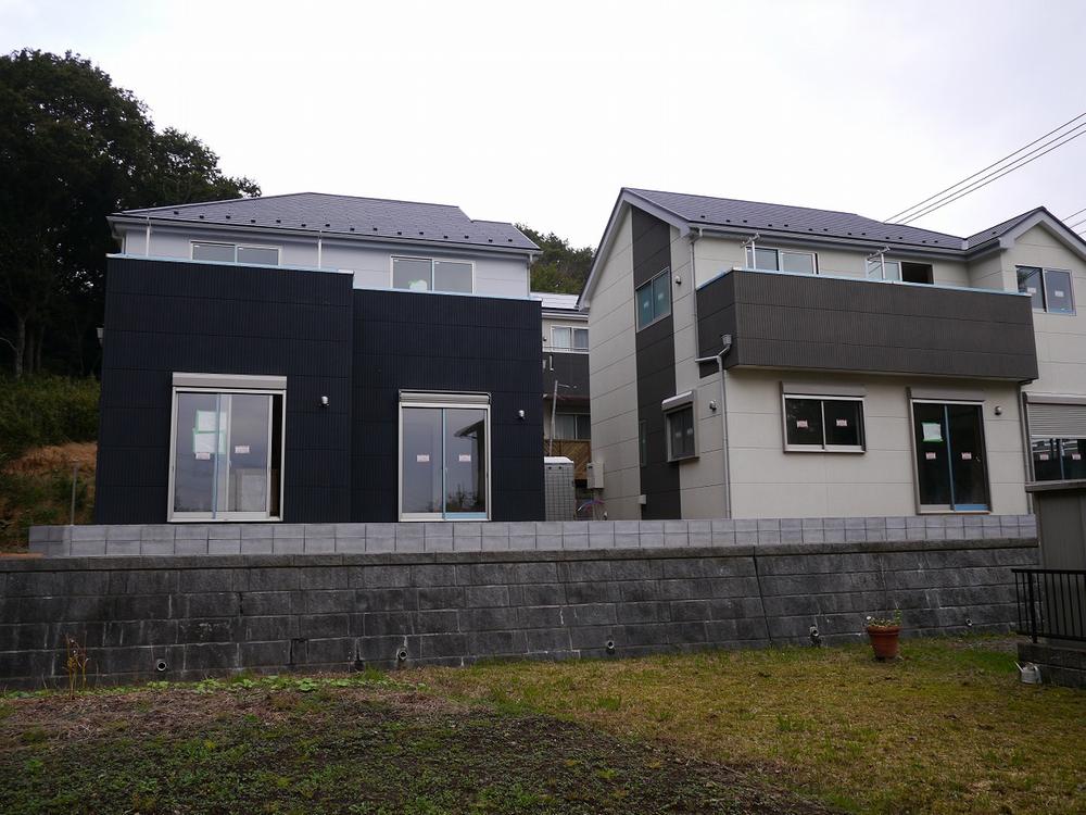 Local appearance photo. Good per sun per south terraced in the readjustment land of quiet residential area. Site area has 140 sq m or more is a car space possible two.