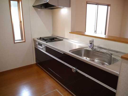 Kitchen. Stainless steel worktop ・ Glass top stove system Kitchen