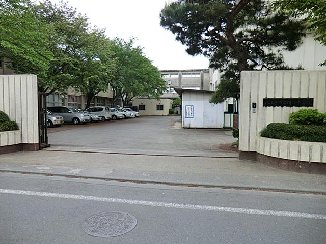 Junior high school. 1800m to Hachioji Tachikawa opening junior high school