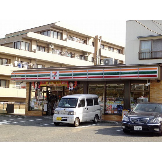 Convenience store. Seven-Eleven 164m to Hachioji Shimoyugi Higashiten (convenience store)