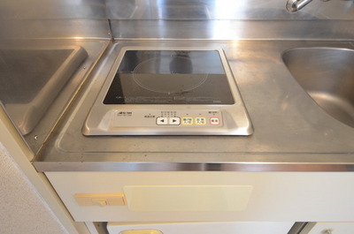 Kitchen.  ☆ IH1 neck equipped ☆