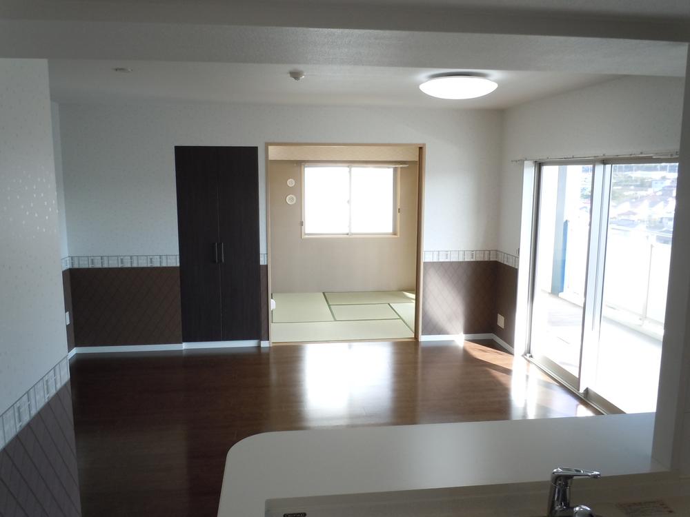 Living. I family overlooks from face-to-face kitchen ☆