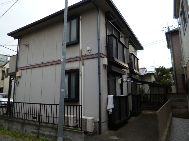 Building appearance. It is safe with shutter.