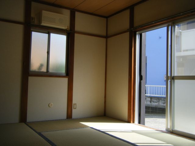 Living and room. Japanese-style room 6 quires