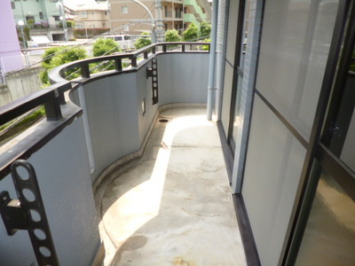 Balcony. Since the balcony, spacious, A lot of laundry you Jose