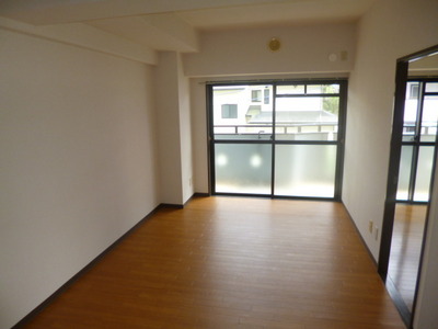 Other room space. There is room to the other