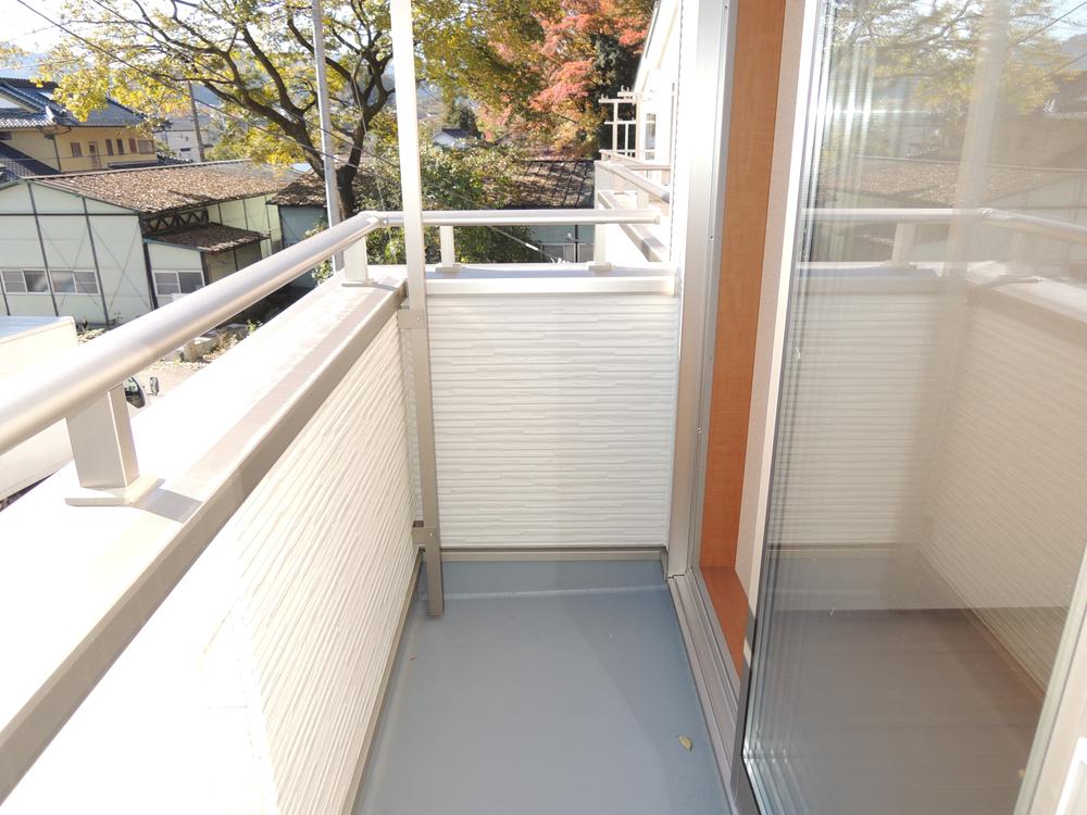 Balcony. Appearance (November 2013) Shooting