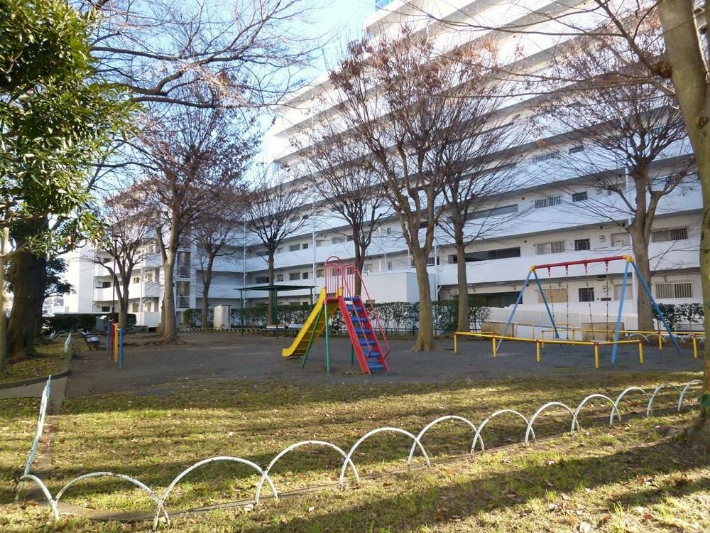 Other common areas. There is a park on site.