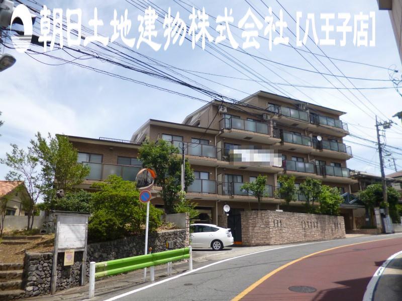 Local appearance photo. local